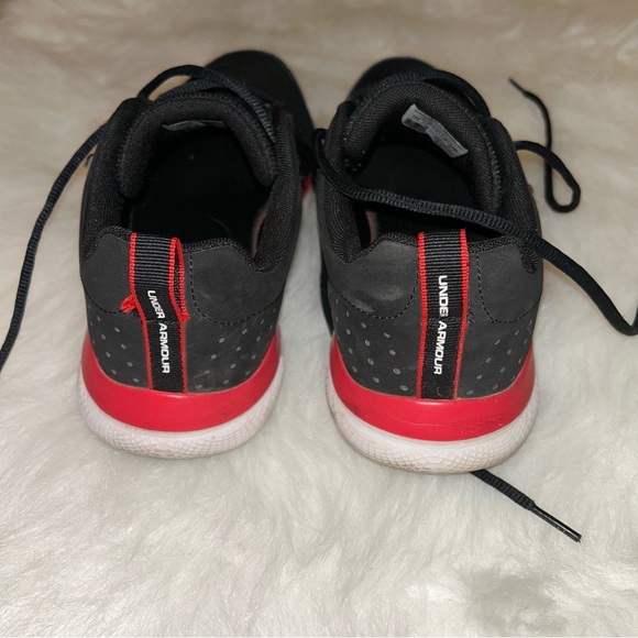 Men’s Under Armour | Charged Assert | Size 11.5 - Picture 4 of 5